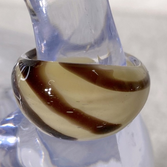 Vintage Art Glass Handmade Cream Brown Band Ring - Picture 2 of 11